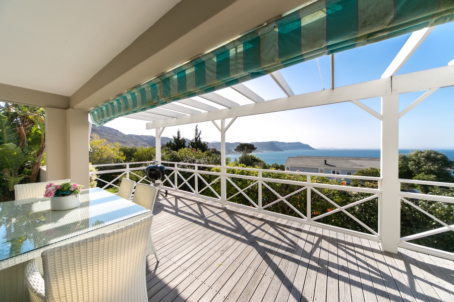 4 Bedroom Property for Sale in Simons Kloof Western Cape